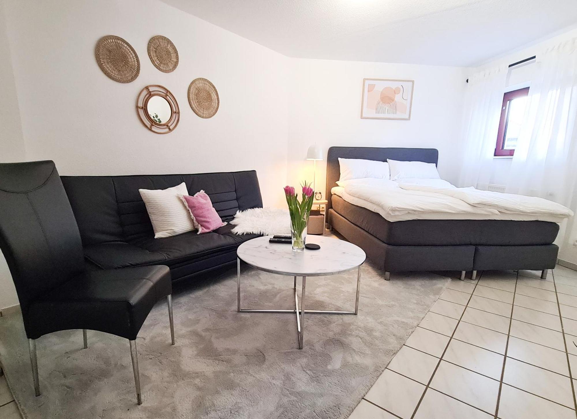 Ferienwohnung Rote Tuer - Landleben Pur! Kirchhain Eksteriør bilde